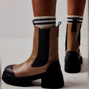 Free People Maren platform boots tan/black